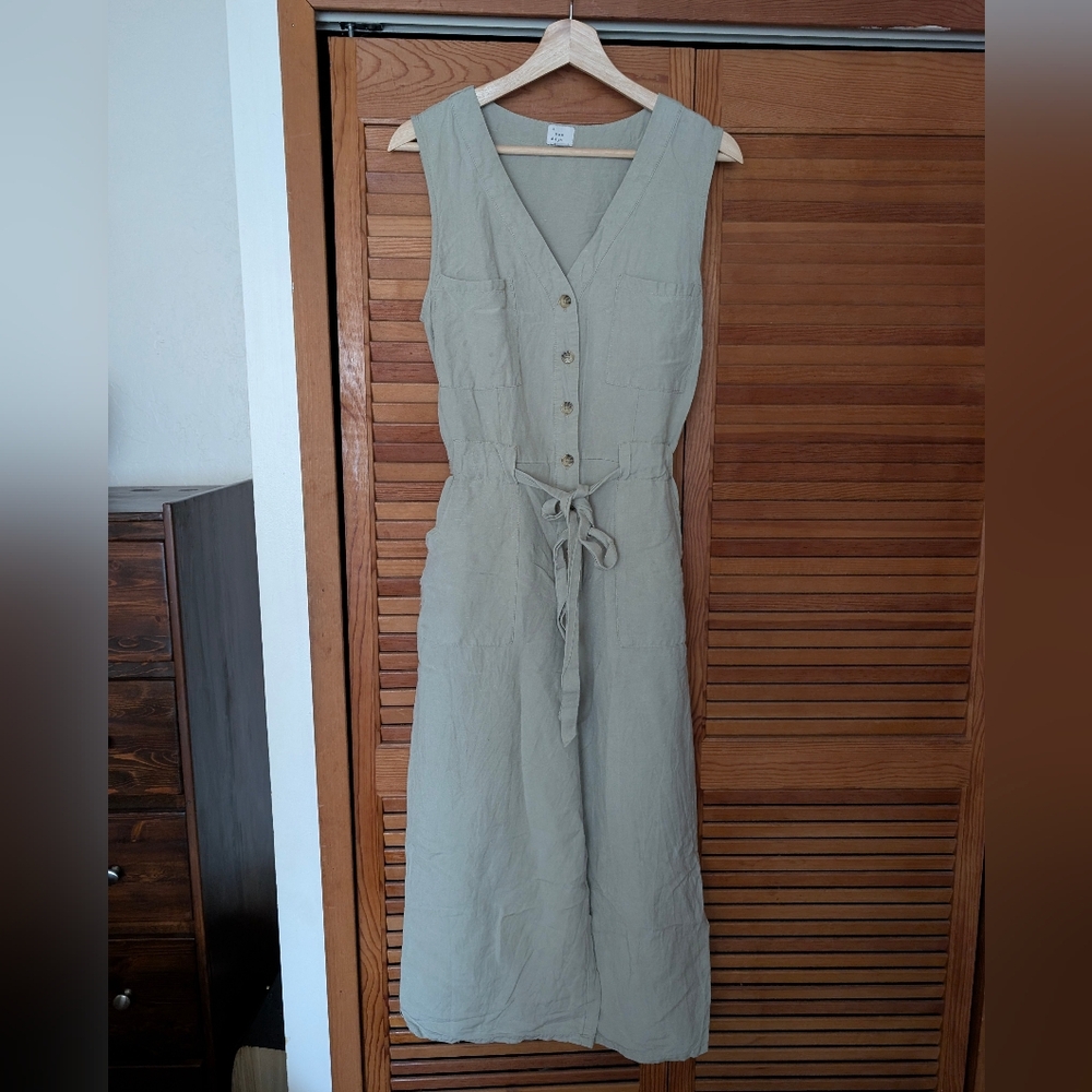 Target New Day ,Sage Green Sleeveless Button-Down Dress in Beige